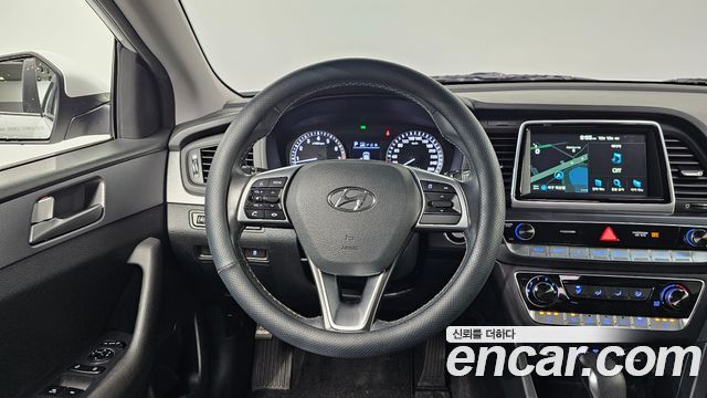 Hyundai Sonata 2019 — photo 18