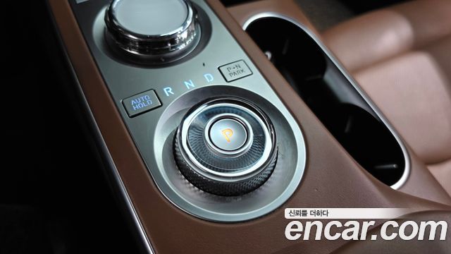 Genesis GV70 2021 — photo 12