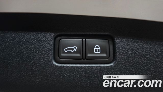 Genesis GV70 2021 — photo 23