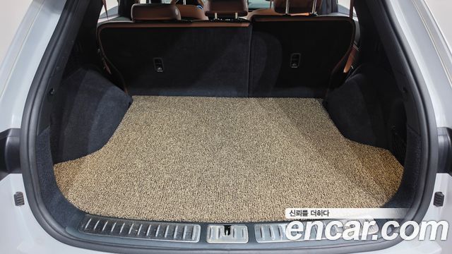Genesis GV70 2021 — photo 24
