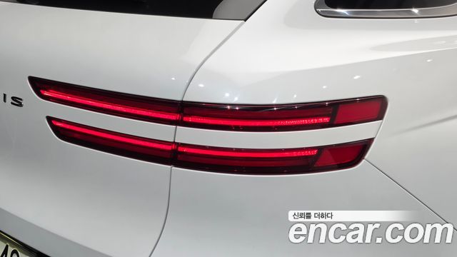 Genesis GV70 2021 — photo 9