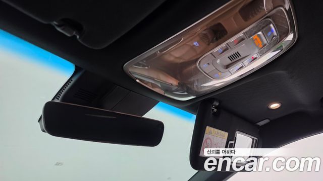 Genesis GV70 2021 — photo 27