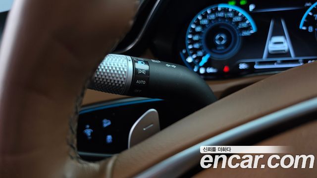 Genesis GV70 2021 — photo 29