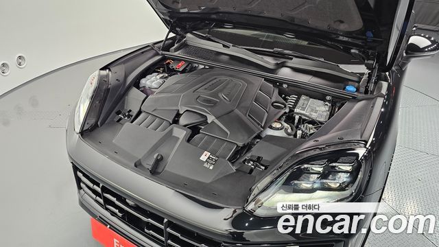 Porsche Cayenne 2025 — photo 6