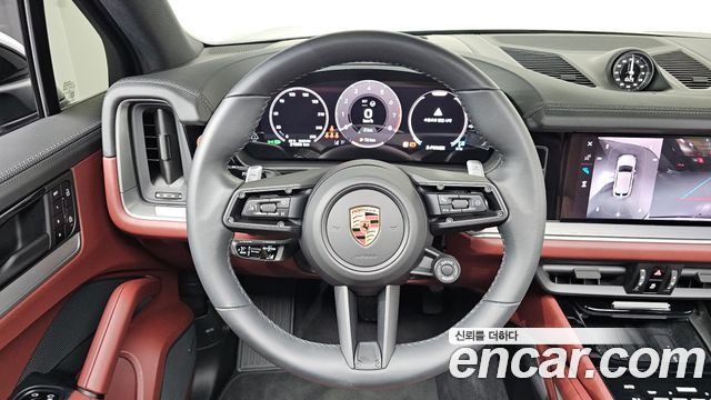 Porsche Cayenne 2025 — photo 19