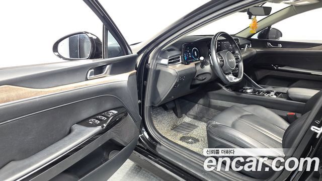 Kia K5 2023 — photo 13