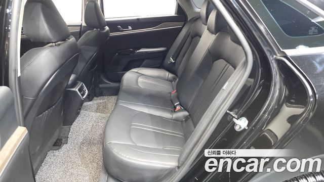 Kia K5 2023 — photo 17