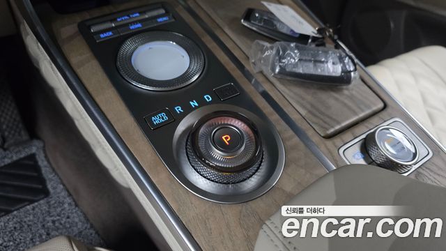 Genesis GV80 2022 — photo 12