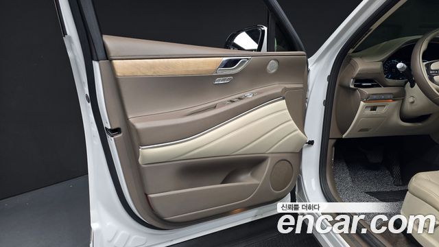 Genesis GV80 2022 — photo 14