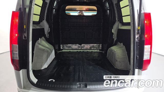 Hyundai Staria 2024 — photo 20