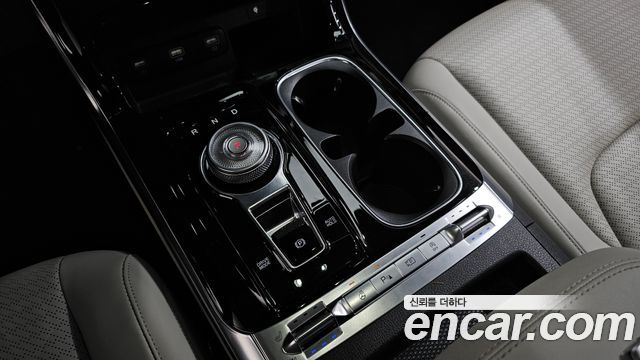 Kia Canival 2021 — photo 12