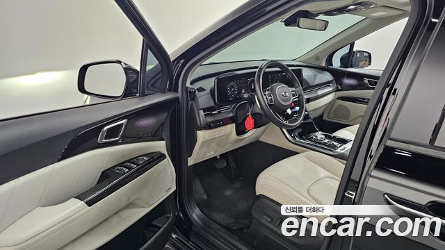 Kia Canival 2021 — photo 13