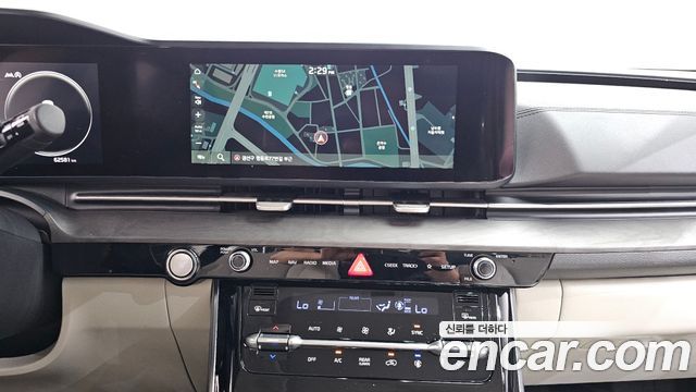 Kia Canival 2021 — photo 19
