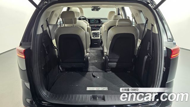 Kia Canival 2021 — photo 26