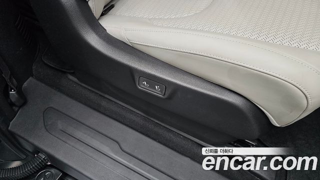 Kia Canival 2021 — photo 37