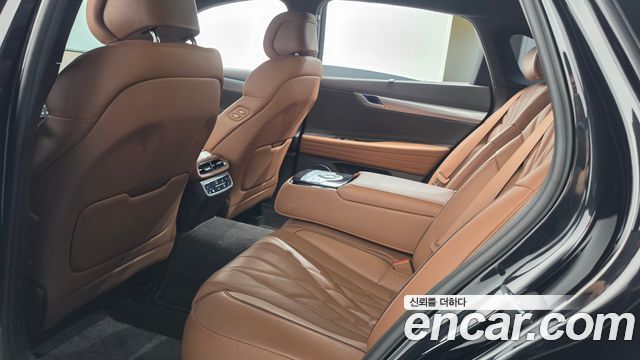 Genesis G80 2022 — photo 24