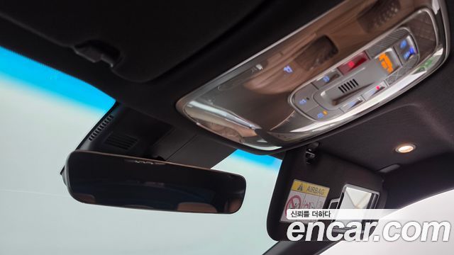 Genesis G80 2022 — photo 25