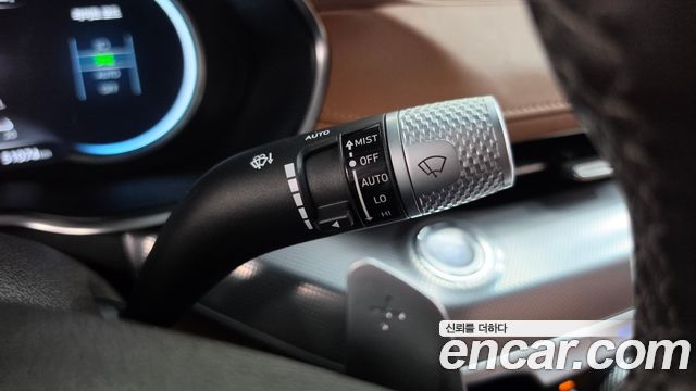 Genesis G80 2022 — photo 26