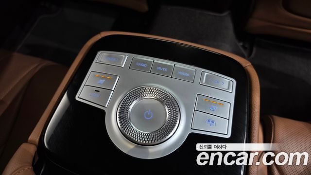 Genesis G80 2022 — photo 31