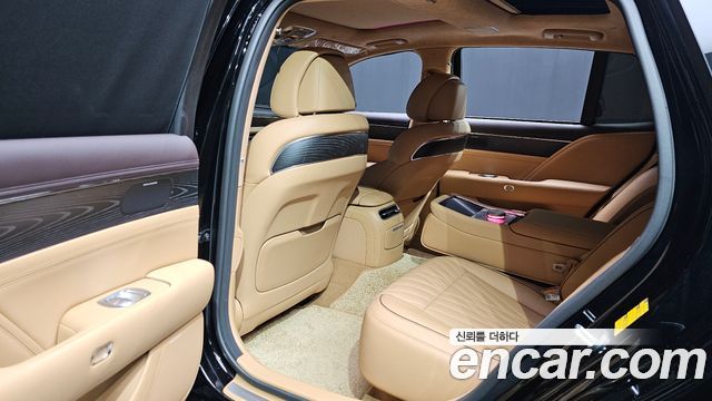Genesis G90 2023 — photo 12