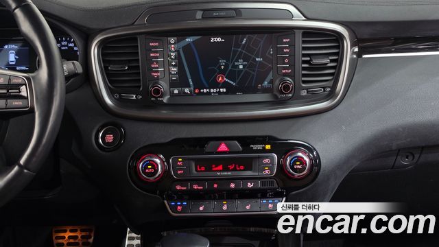 Kia Sorento 2019 — photo 14