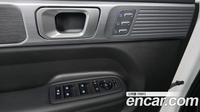 Hyundai Santafe 2024 — photo 17