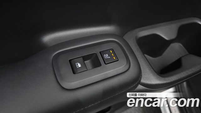 Hyundai Santafe 2024 — photo 23