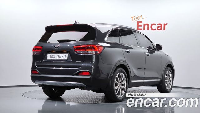 Kia Sorento 2017 — photo 2
