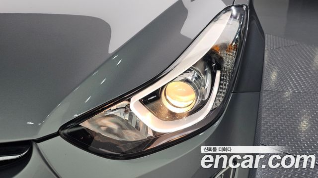 Hyundai AVANTE 2015 — photo 8