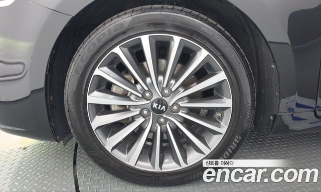 Kia K7 2018 — photo 5
