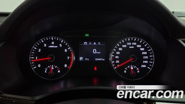 Kia K7 2018 — photo 11