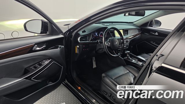 Kia K7 2018 — photo 13