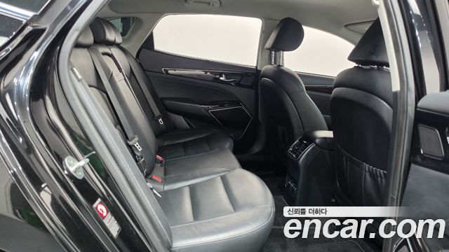 Kia K7 2018 — photo 17