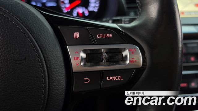 Kia K7 2018 — photo 22