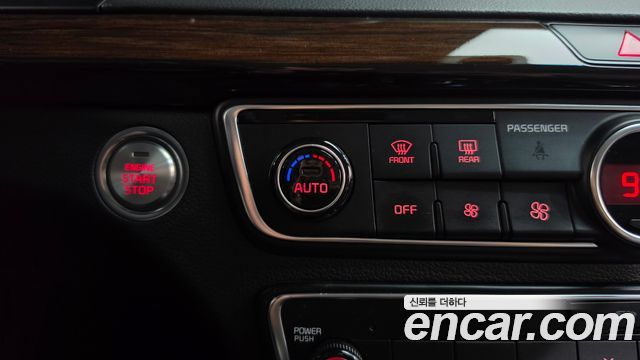 Kia K7 2018 — photo 26