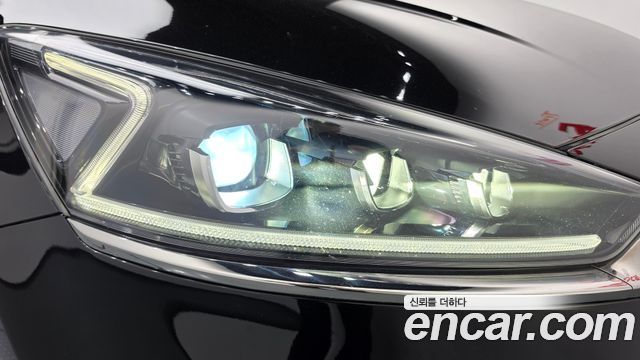 Kia K7 2018 — photo 8