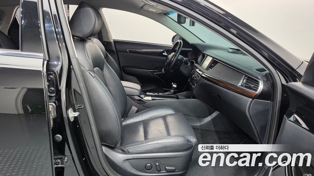 Kia K7 2018 — photo 16