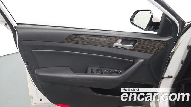 Hyundai Sonata 2015 — photo 14