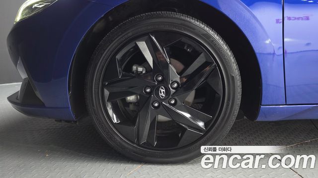 Hyundai AVANTE 2023 — photo 5