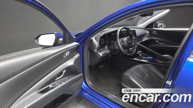 Hyundai AVANTE 2023 — photo 13