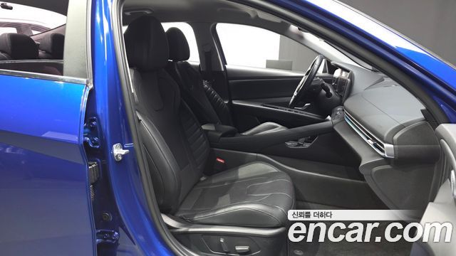 Hyundai AVANTE 2023 — photo 16