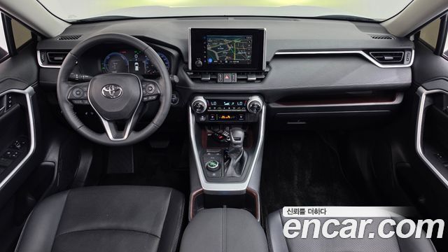 Toyota RAV4 2024 — photo 10