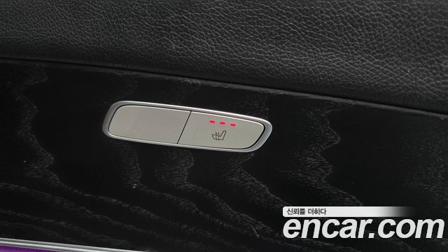 Mercedes-Benz E-Class 2017 — photo 23