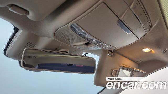 Mercedes-Benz E-Class 2017 — photo 27