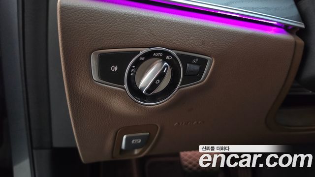 Mercedes-Benz E-Class 2017 — photo 28