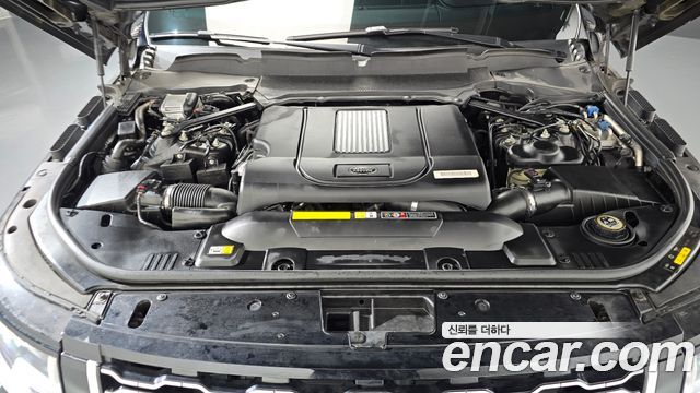 Land Rover Range Rover 2018 — photo 6