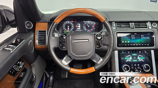 Land Rover Range Rover 2018 — photo 18