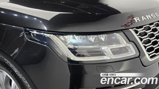 Land Rover Range Rover 2018 — photo 8