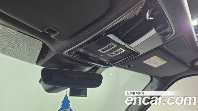 Land Rover Range Rover 2018 — photo 38