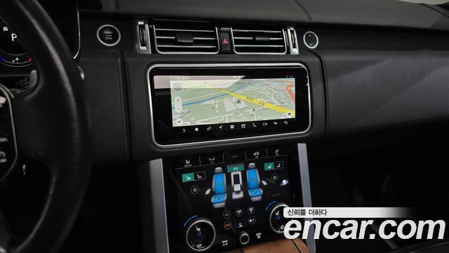 Land Rover Range Rover 2018 — photo 39